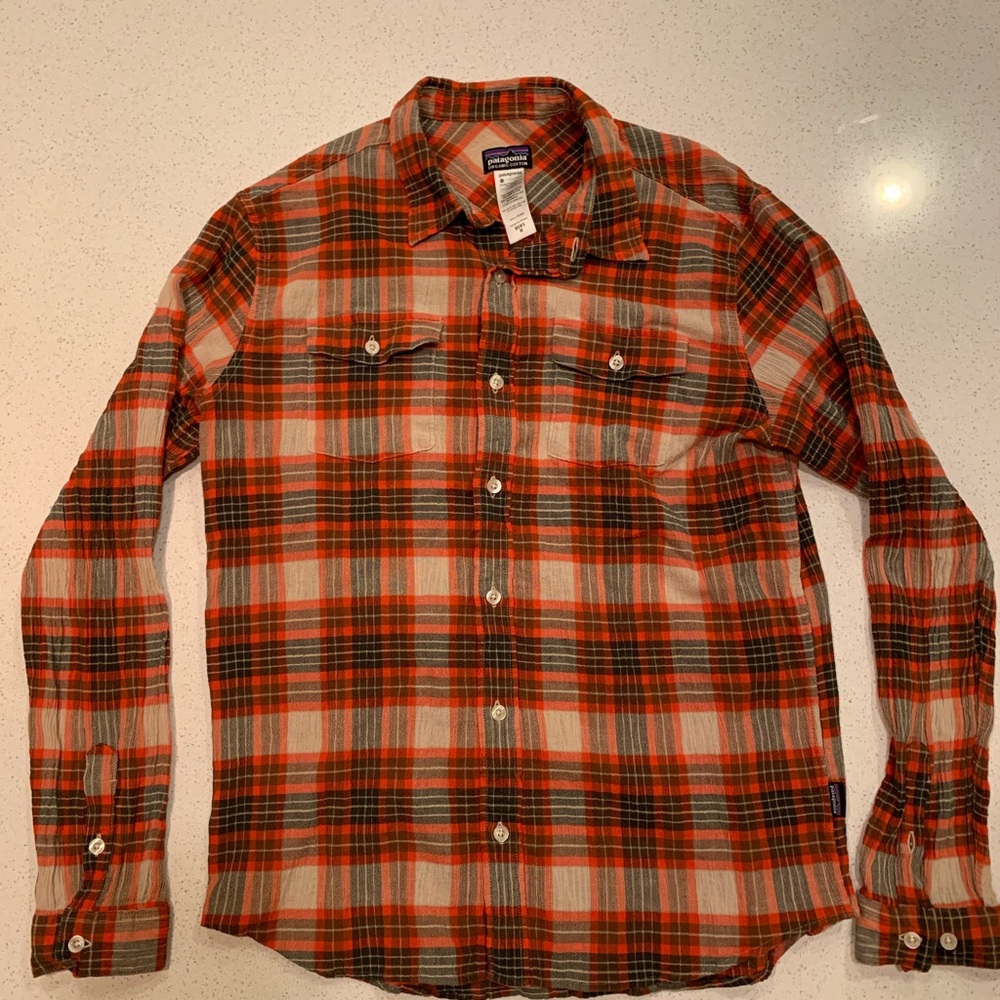 Patagonia Men’s AC shirt